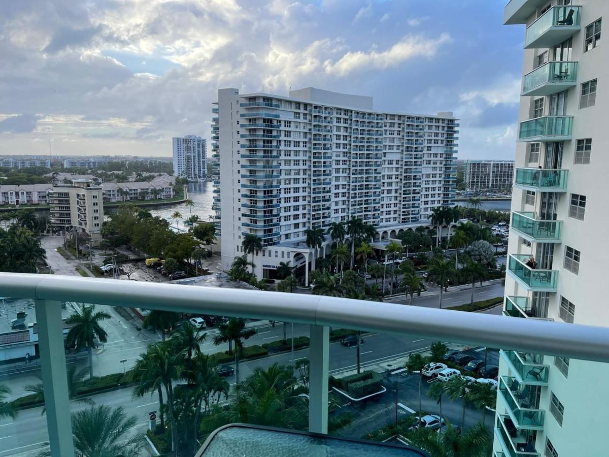 Hollywood On Beach Apartment Экстерьер фото